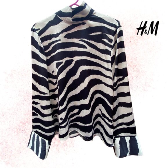 H&M Black & White Zebra Print Long Sleeve Silky Blouse w High Neck + wide cuff - Picture 9 of 9